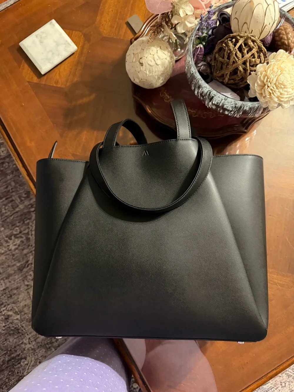 Kaai- Midi Pyramid Tote-Black